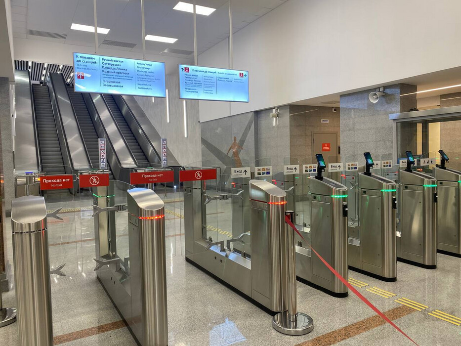 Первую в России станцию метро с двумя климатическими зонами открыли в Новосибирске