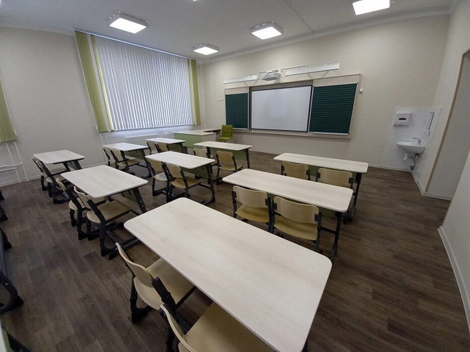 завершение строительства школы в Краснообске